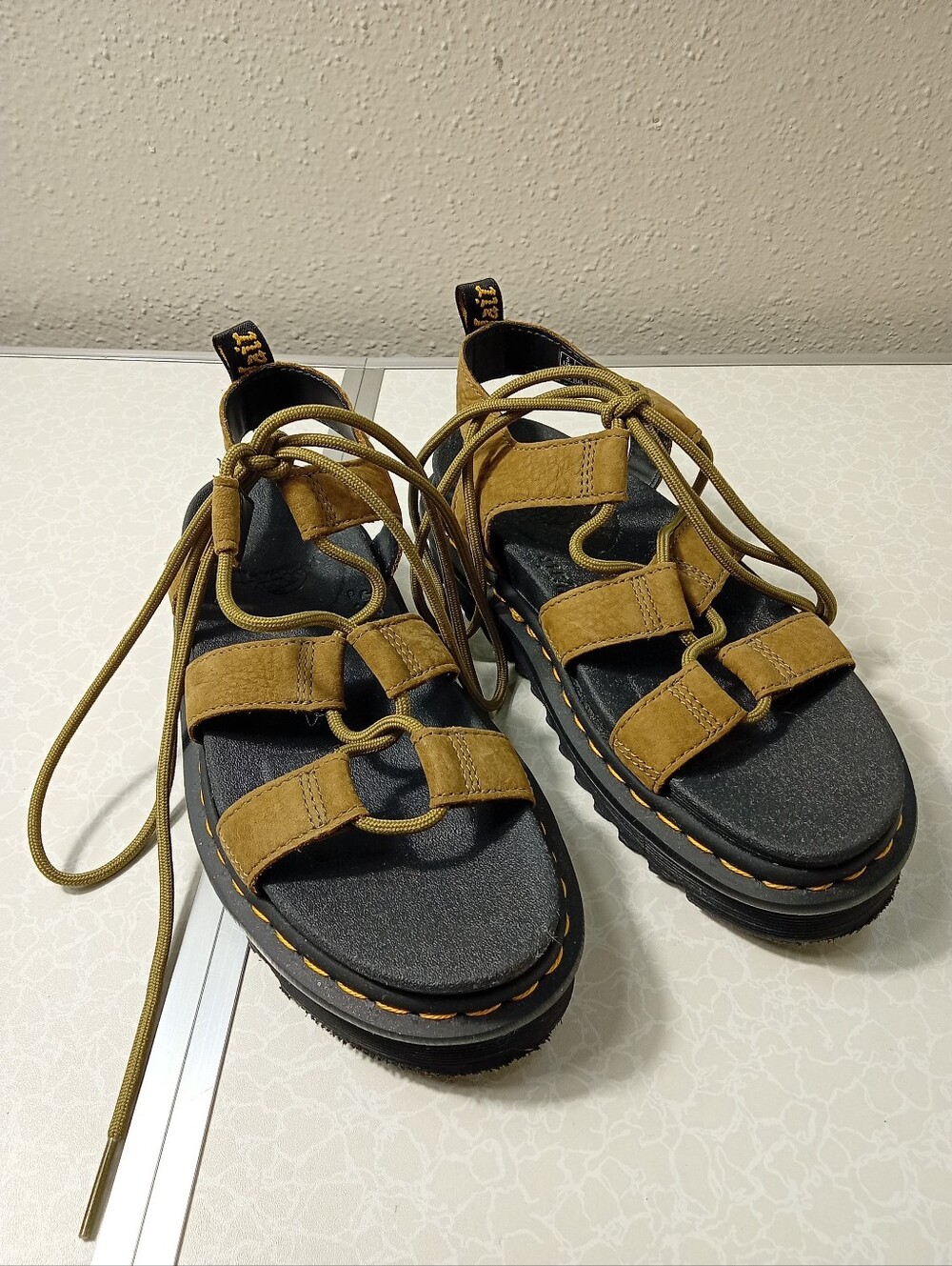 Dr. Martens Nartilla Sandals Muted Olive Tumbled Nubuck Lace Up 7